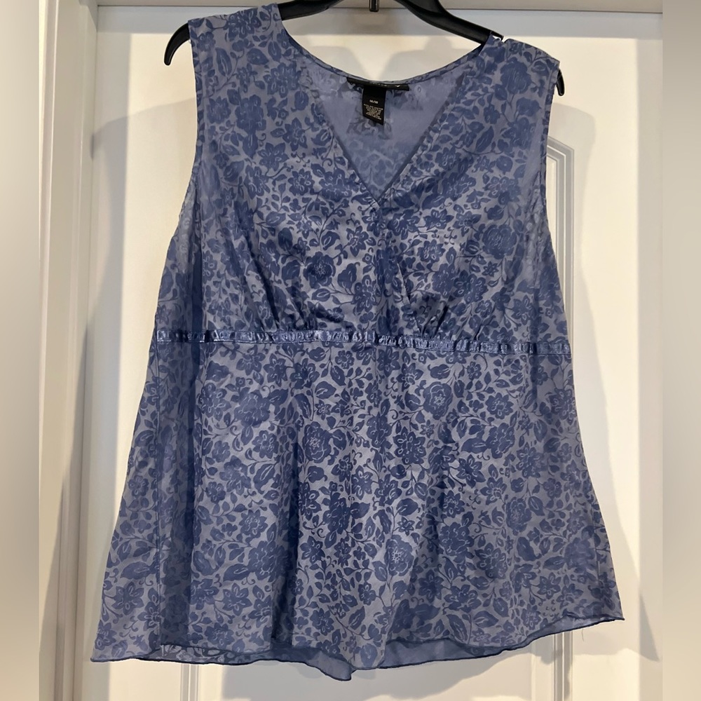 Lightweight cotton sleeveless size 14/16